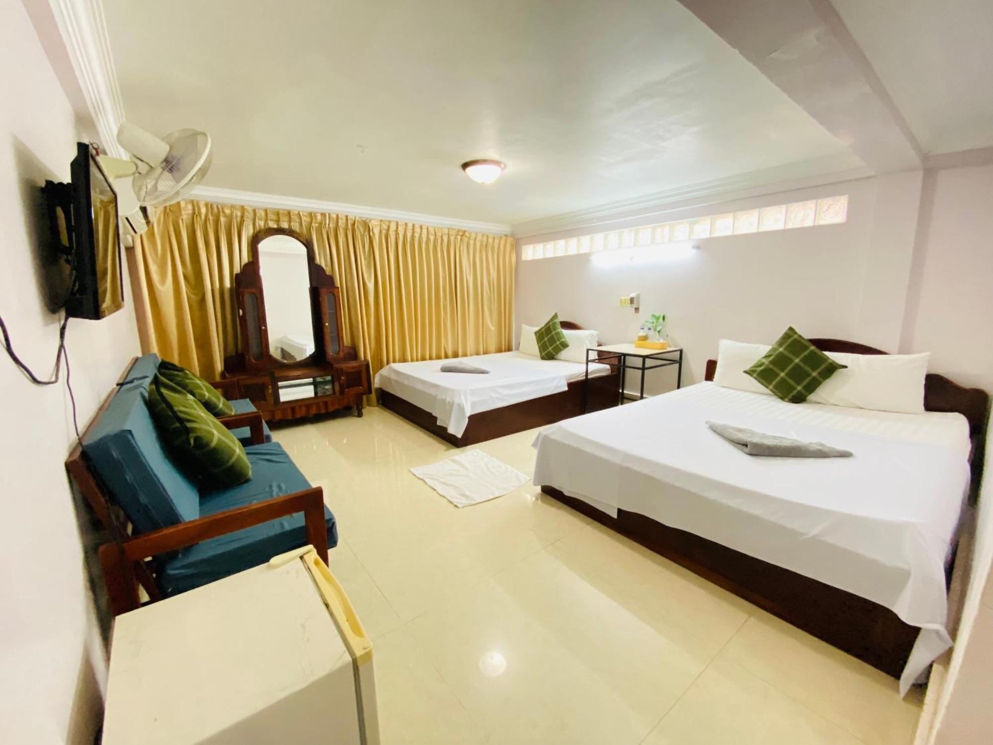 The Blue Guest House Battambang Exterior foto